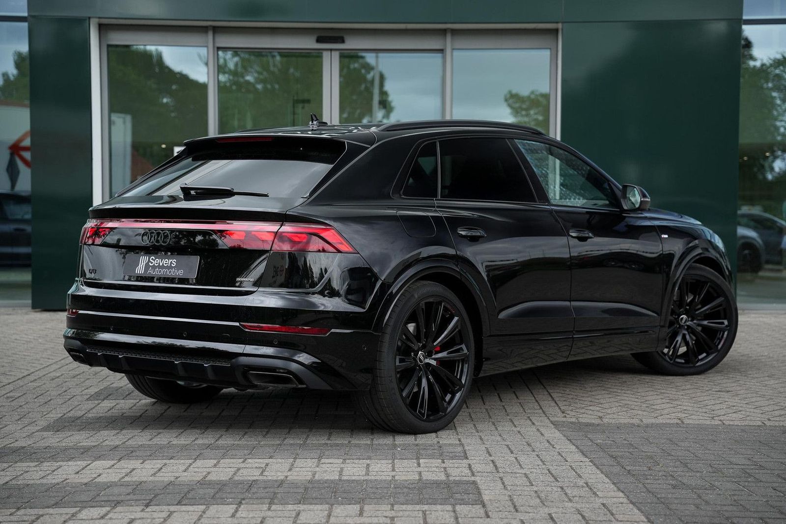Audi Q8 60 TFSI e quattro Pro Line S Competition | Vi imagem 3