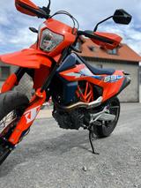 KTM 690 SMC R - KTM SM R