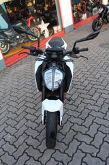 KTM Duke 125 - KTM VON 81 BIS 125 CCM