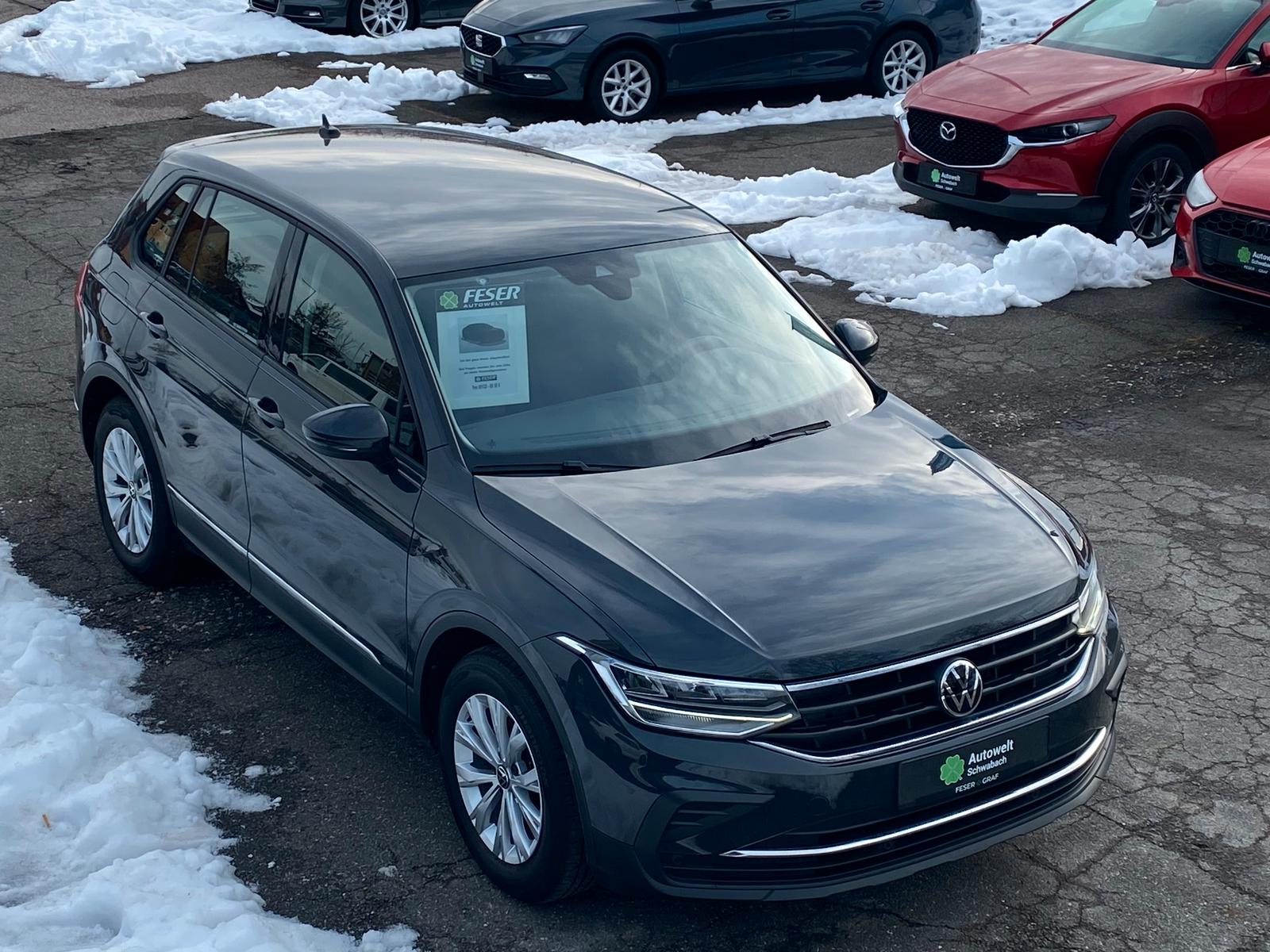 Volkswagen Tiguan 1.5 TSI AHK NAVI PDC LED SHZ KLIMA 17"
