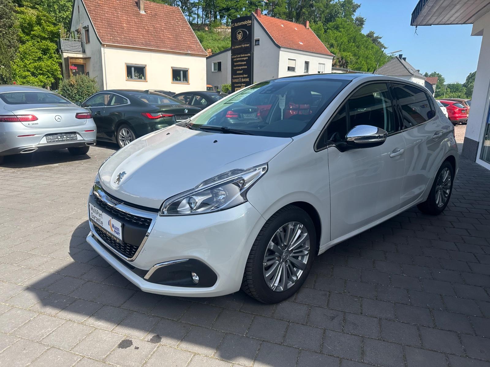 Peugeot 208 1.6 Allure BlueHDi 120  "48.000KM"PANORAMA*