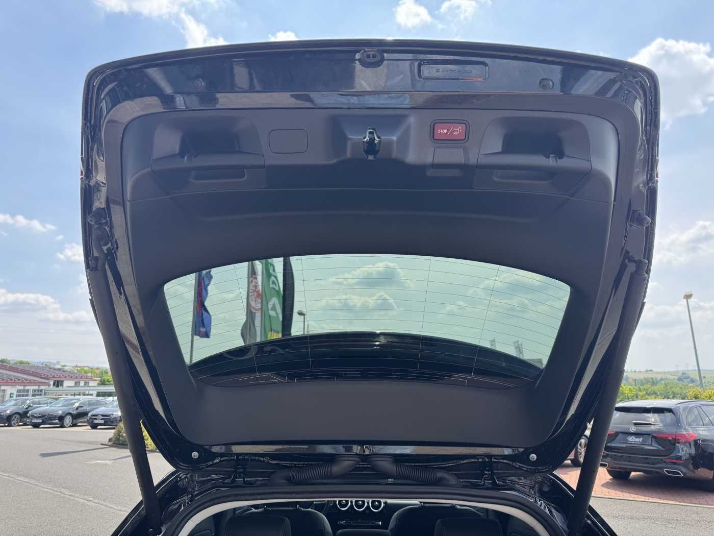 Fahrzeugabbildung Mercedes-Benz CLA 250e Shooting Brake DistrPlus+RFK+Augment+LE