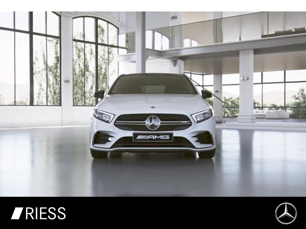 Image of Mercedes-Benz E 300