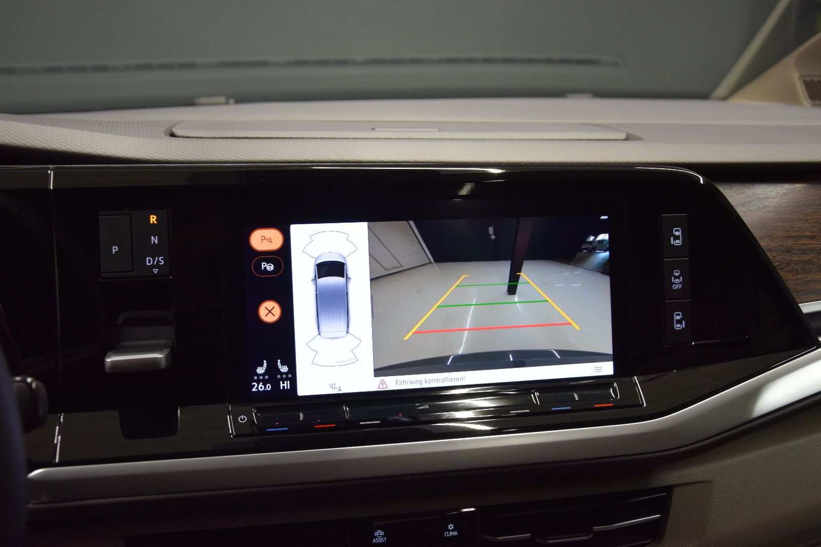 Fahrzeugabbildung Volkswagen T7 Multivan Style 7-Sitze Easy-Open Panorama ACC