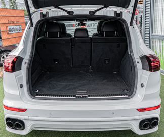 Fahrzeugabbildung Porsche Cayenne GTS  |PASM|SPORTABGAS|PANO