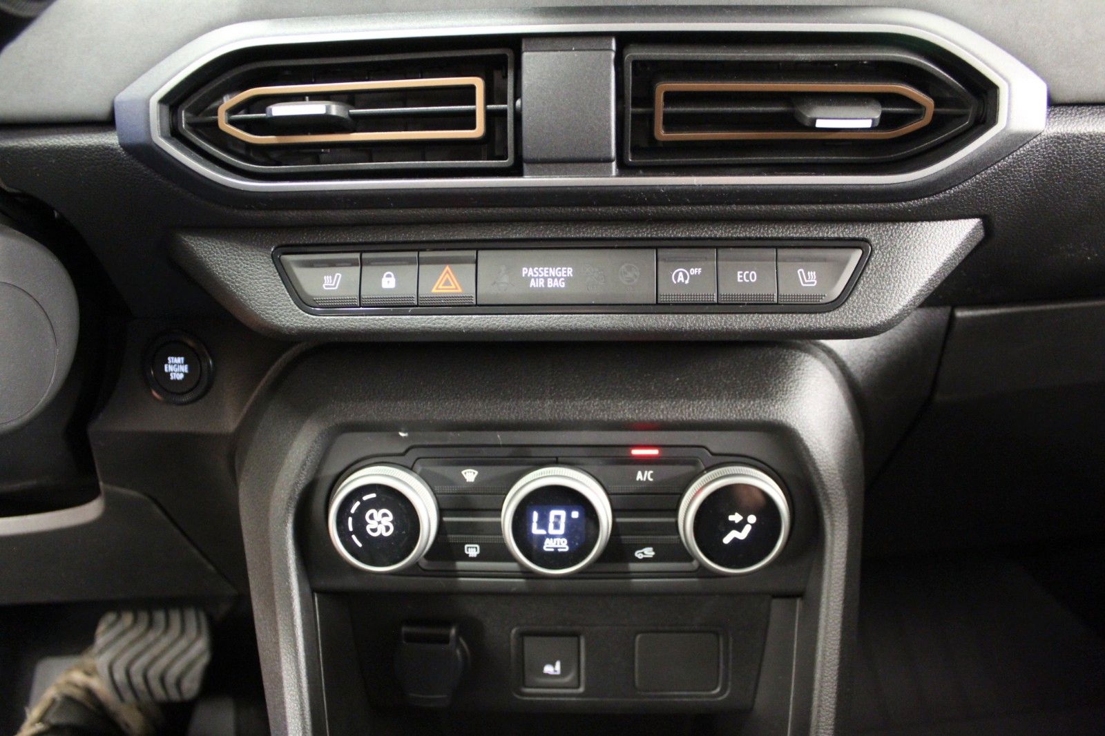 Fahrzeugabbildung Dacia Sandero Stepway TCe 90 auto Extreme*City-Paket*