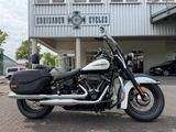 Harley-Davidson FLHCS Softail Heritage Classic 114 deutsches Fzg - HARLEY-DAVIDSON HERITAGE