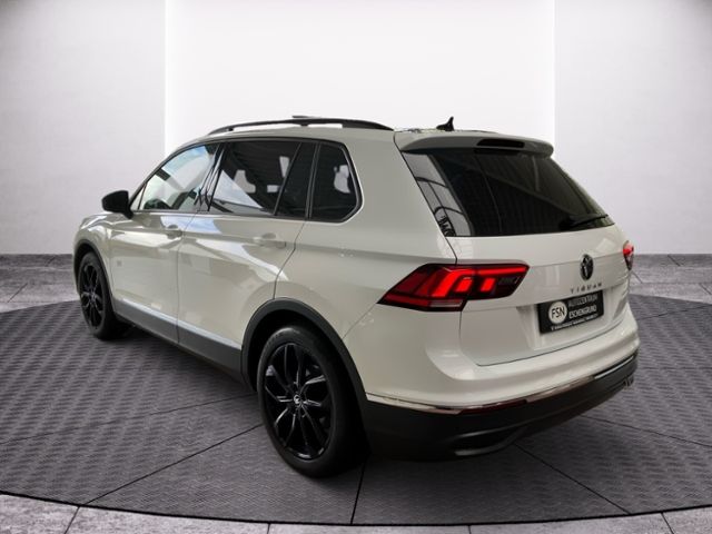 Fahrzeugabbildung Volkswagen Tiguan 1.5 TSI 110KW NAVI LED SHZG MFA