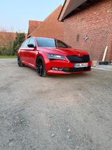 Skoda Superb 2.0 TDI SCR 140kW DSG 4x4 SportLine C... - Skoda Superb Sportline mit Diesel-Antrieb