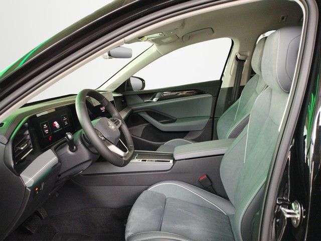 Fahrzeugabbildung Volkswagen Passat Variant Business 1.5 eTSI 110 kW *AHK*