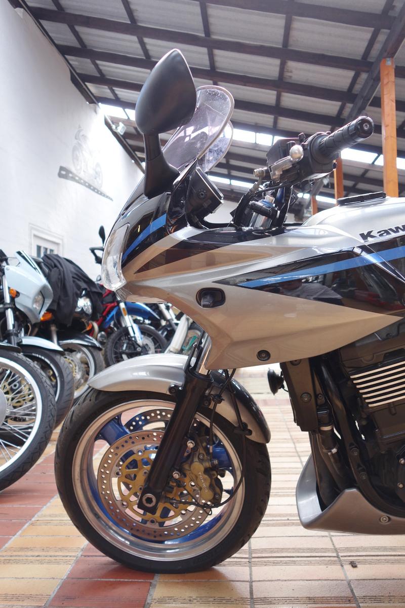 Kawasaki ZRX 1200 S+Sehr gepflegt+Bagster+Service neu+