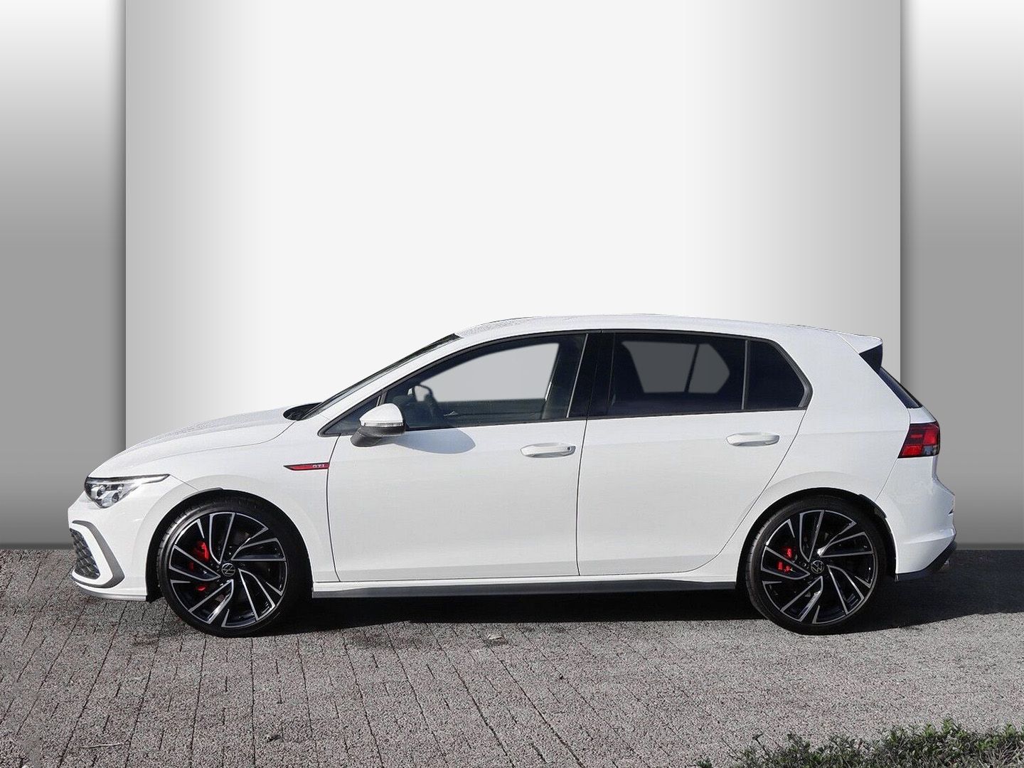Volkswagen Golf GTI VIII 2.0 TSI OPF DSG LED SHZ PDC NAVIVO foto 4