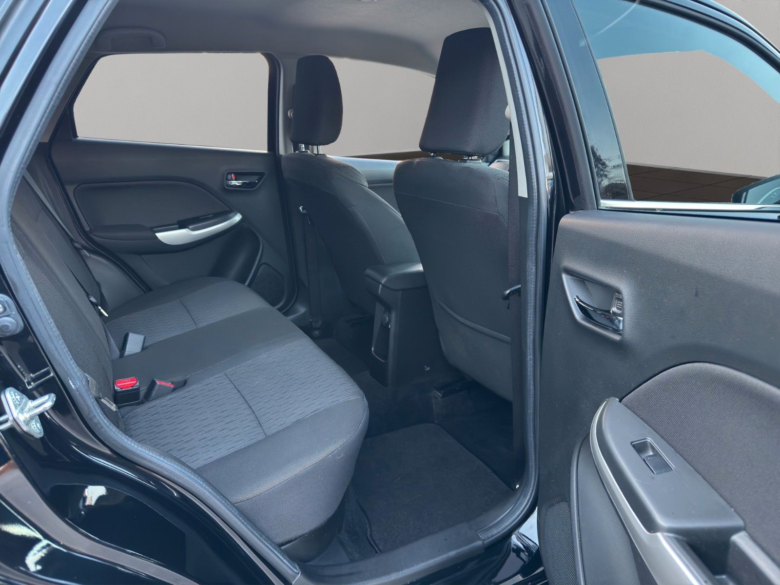 Fahrzeugabbildung Suzuki Baleno Comfort Klima/Navi/Kamara/1Hand