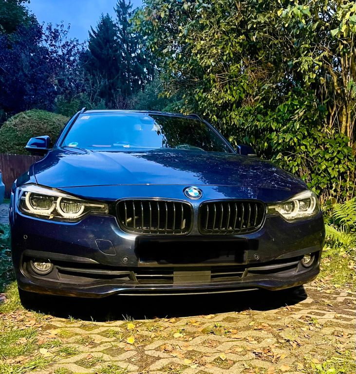 Image of BMW 320