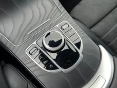 Fahrzeugabbildung Mercedes-Benz C 220d T AMG LINE LED AHK 1.HAND S-HEFT