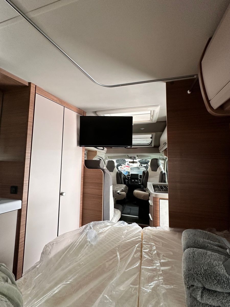 Fahrzeugabbildung Knaus Van TI VANSATION 550 MF AHK Rahmenfenster L-Sit