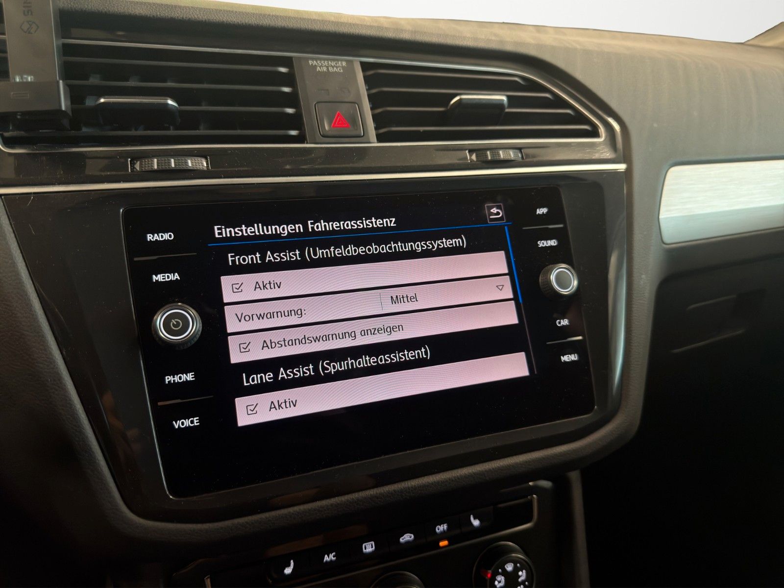 Volkswagen Tiguan Comfortline SHZ KLIMA SPUR.A AHK CAM foto 17