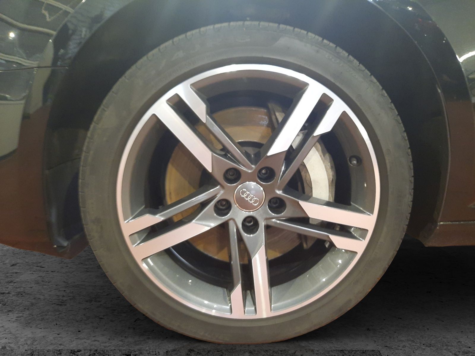 Fahrzeugabbildung Audi A4 Avant 50 TDI Q sport LED ACC PANO NAVI SOUND