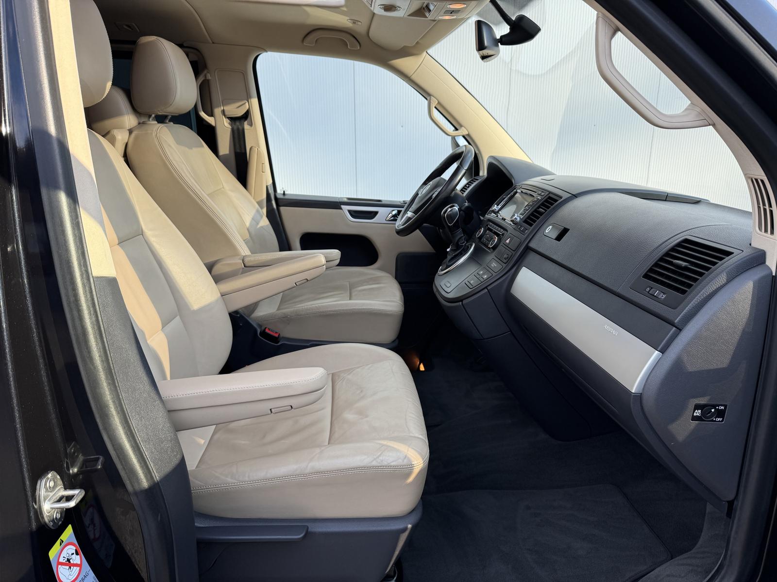 VOLKSWAGEN T5 MULTIVAN 2.0 TDI 179ch HIGHLINE 4MOTION BVA Toit ouvrant Sièges chauffants cuir