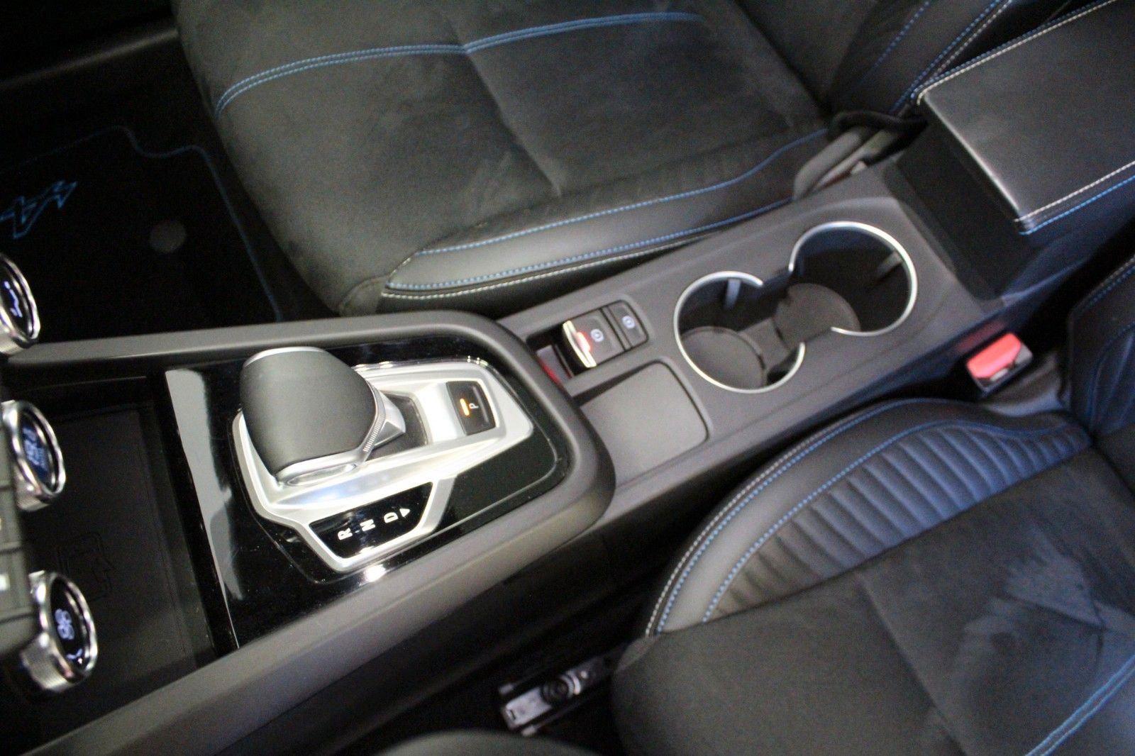 Fahrzeugabbildung Renault Arkana E-Tech Full Hybrid 160 Esprit Alpine