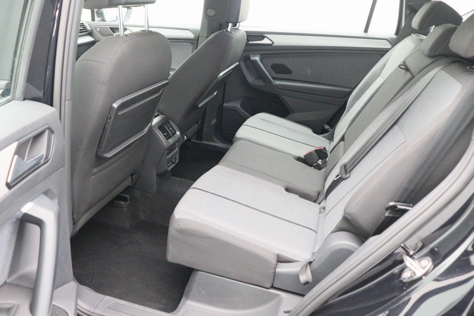Fahrzeugabbildung SEAT Tarraco 4Drive ACC AHK Navi Kamera7Sitze