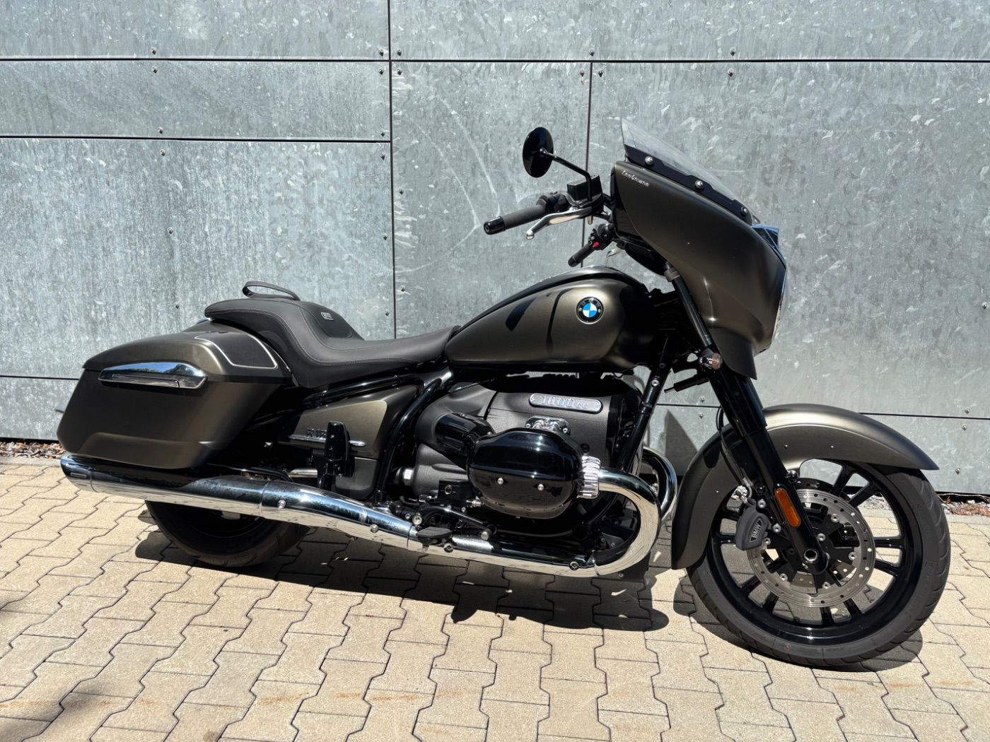 Fahrzeugabbildung BMW R 18 B Bagger Marshall ACC Rückfahrhilfe OIL INC