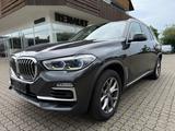 BMW X5 xDrive 30 d xLine*PANO*HUD*LUFTFEDER*EU6dT* - scheckheftgepflegte BMW X5