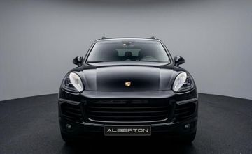 Porsche Cayenne - 2