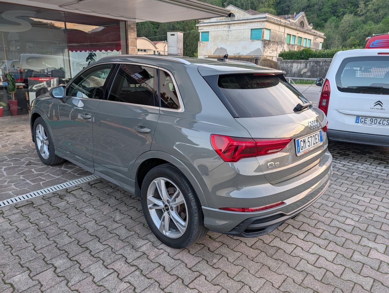 Audi Q3 35 2.0 tdi S line edition s-tronic imagem 2