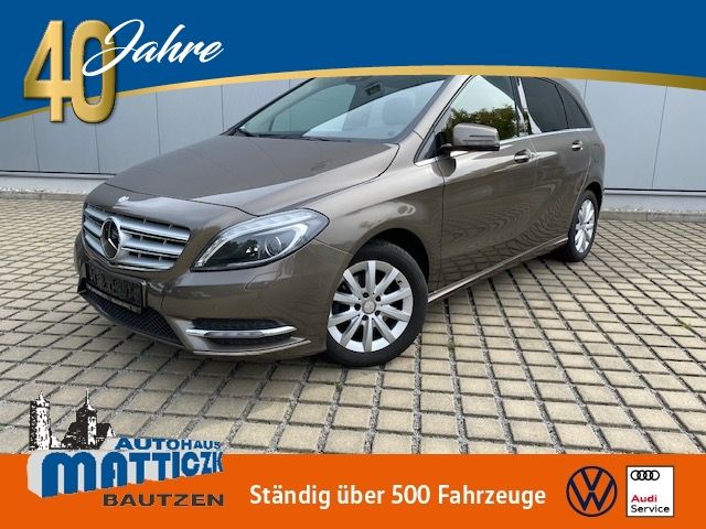 B Klasse 200 BlueEfficiency AHK/XENON/PDC/16-ZOL
