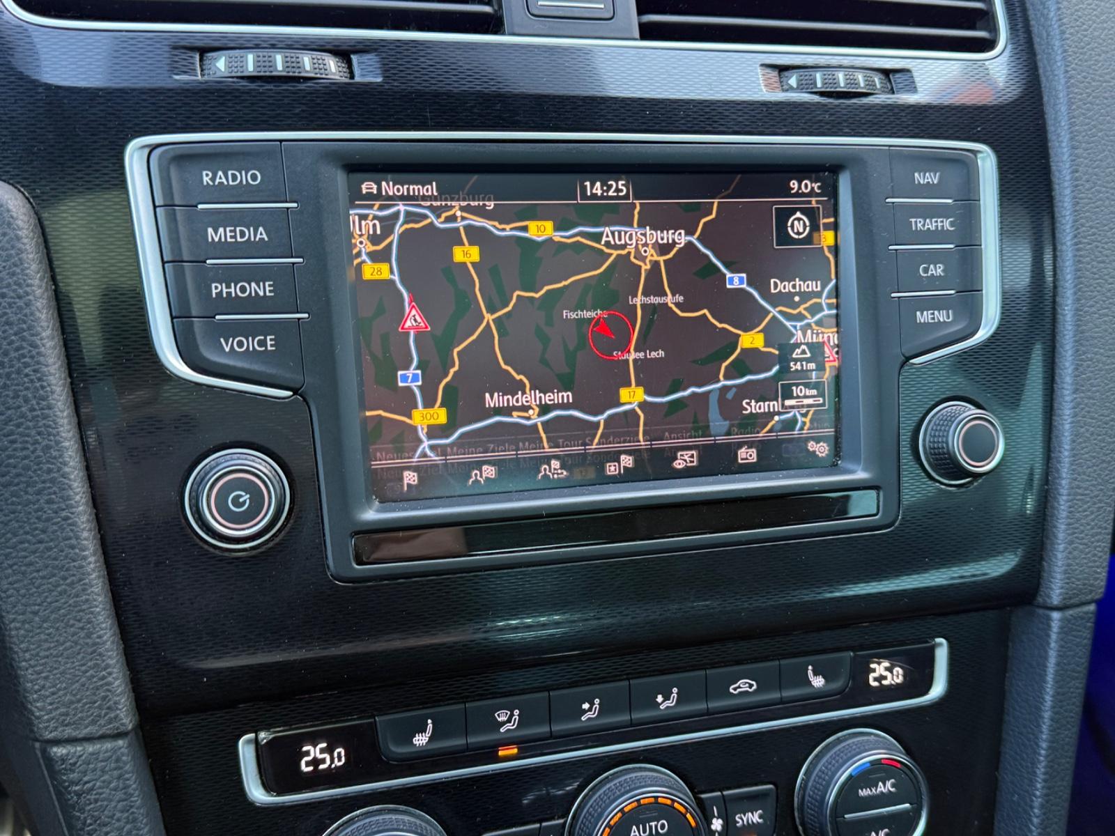 Volkswagen Golf 2015 — photo 23