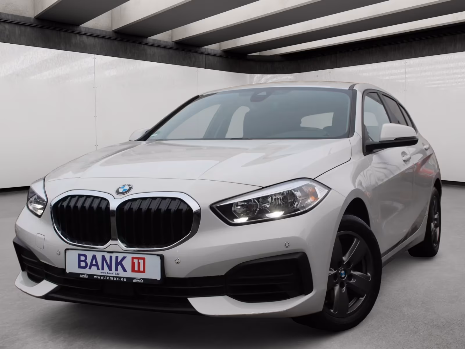 BMW 118i AUTOMATIK NAVI SITZHEIZUNG KLIMA #816