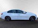 BMW 320d M Sport|AHK|Stop&Go|HiFi|DrivingAss. - BMW 320: M Sport