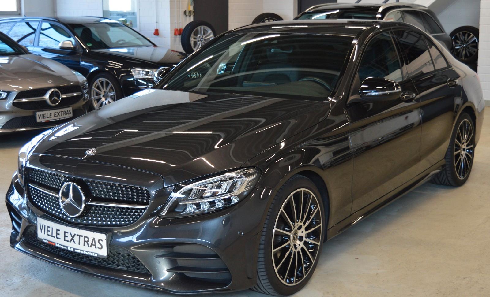 Mercedes-Benz C 180/AMG/AMBIENTE/Night Paket/Kamera/AppleCarP.