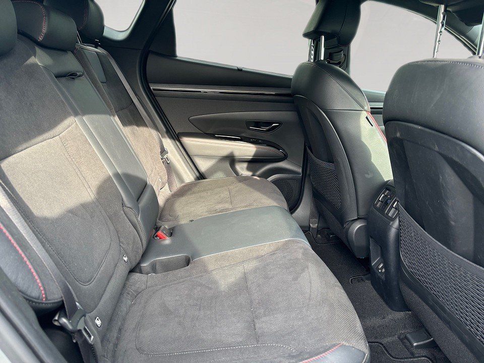 Fahrzeugabbildung Hyundai TUCSON Plug-in-Hybrid 1.6 T-GDi 265PS 6-AT 4WD N