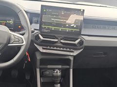 DACIA Duster III TCe Express. 4x4 Digitales Cockpit Ap