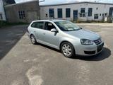 Volkswagen Vw Golf 5 Variant tüv neu beim kauf - Volkswagen Golf aus 2008 mit Diesel-Antrieb: Kombi