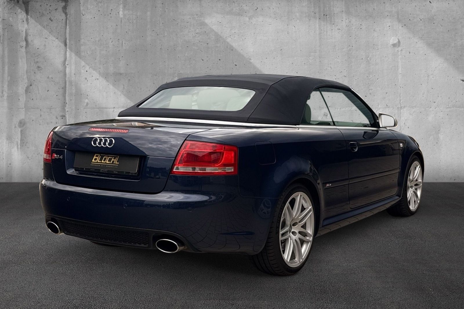 Fahrzeugabbildung Audi RS4 Cabrio*Top Zustand*Scheckheft*Sammler
