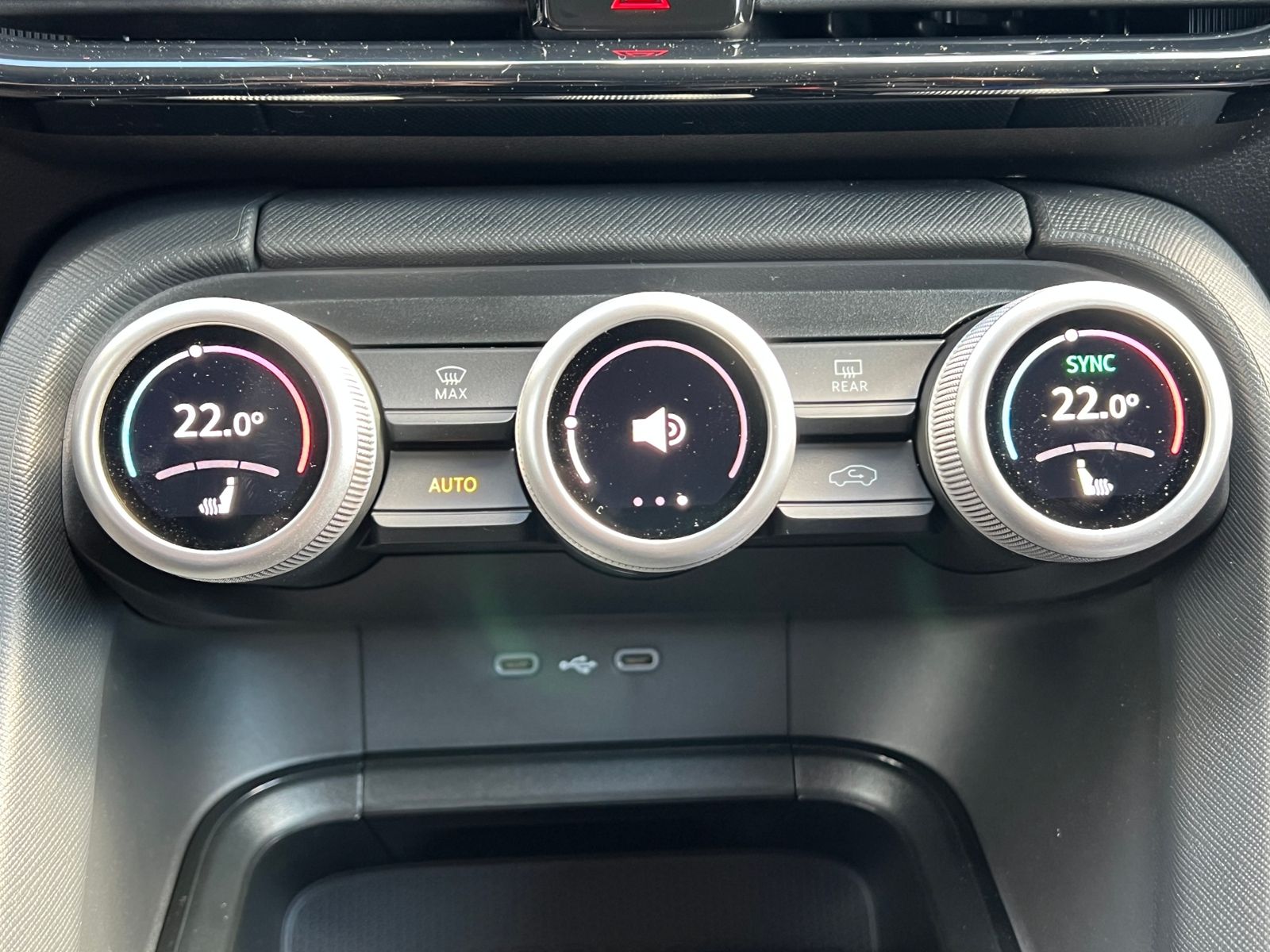 Fahrzeugabbildung SKODA Kodiaq Selection 2.0 TDI DSG *AHK, Kamera, Navi*