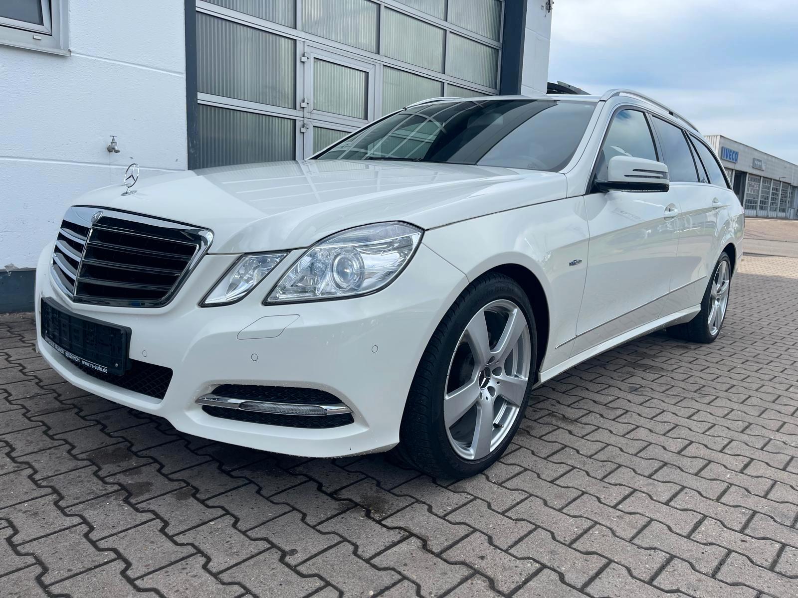Mercedes-Benz E 200T Avantgarde/AUT/AHK/SHZ/ESD/NAVI/18Zoll/..