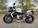 MV Agusta Brutale 675- Liebhaberfahrzeug - MV AGUSTA BRUTALE 675