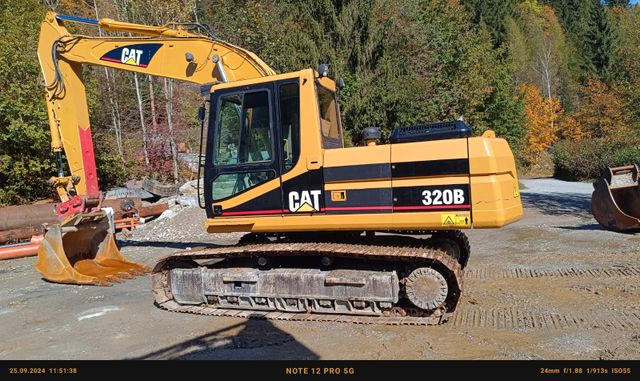 CAT 320