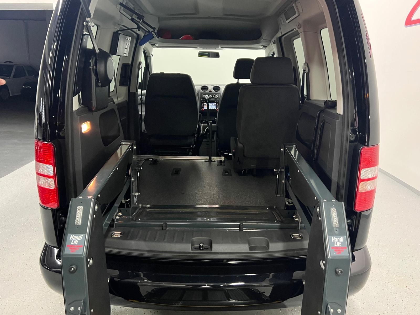 Volkswagen Caddy DSG Rollstuhllift Selbstfahrer 3329km
