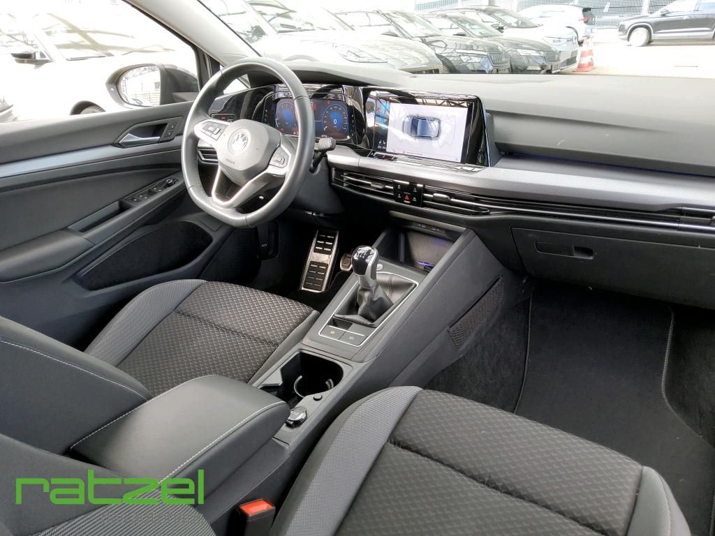Fahrzeugabbildung Volkswagen Golf ACTIVE 1.5 TSI Navi Digitales Cockpit LED S