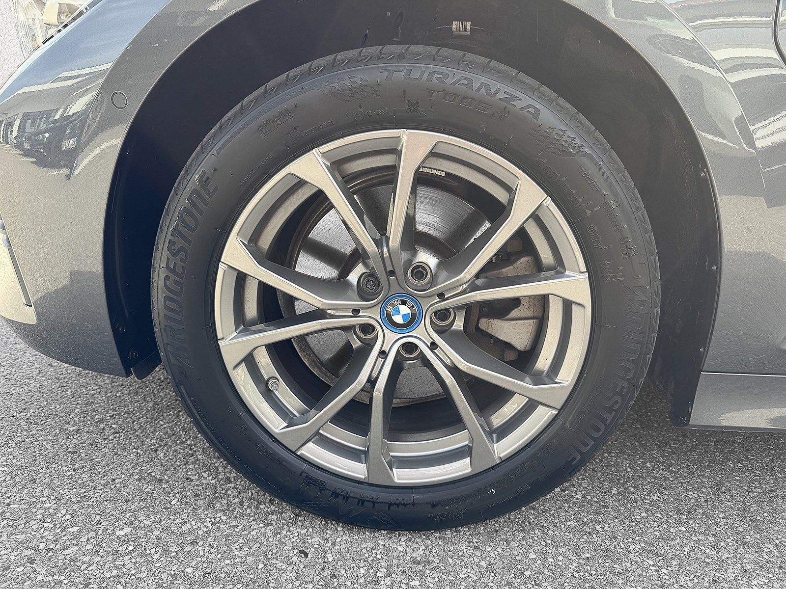 BMW 320 e xDrive Sport Line HiFi DAB WLAN RFK Shz imagem 3