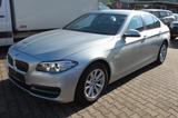 BMW 520 Baureihe 5 Lim. 520 i - BMW 520 mit Benzin-Antrieb: Silber