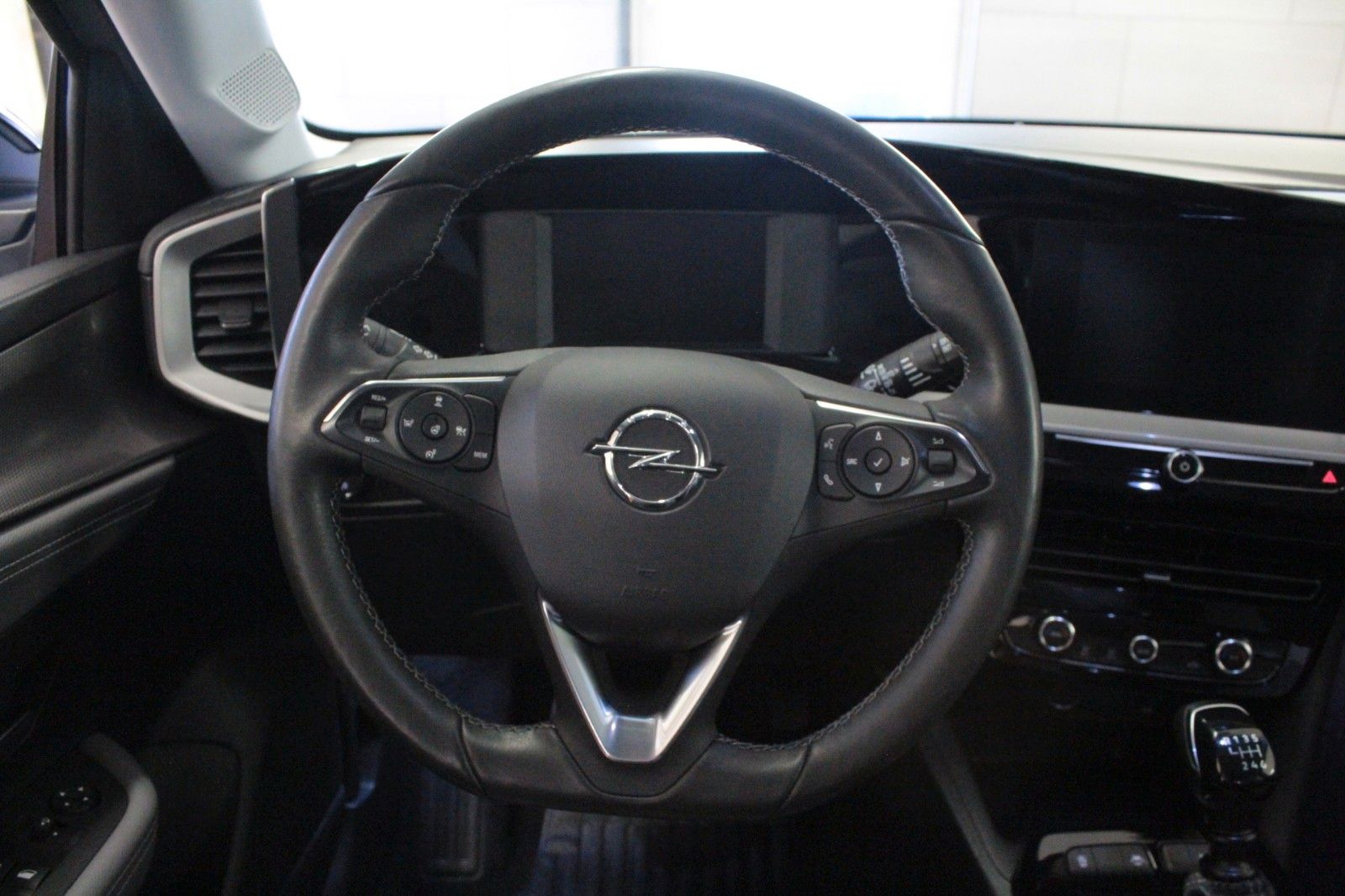 Fahrzeugabbildung Opel Mokka 1.2 Turbo 96kW Elegance Technologie-Paket