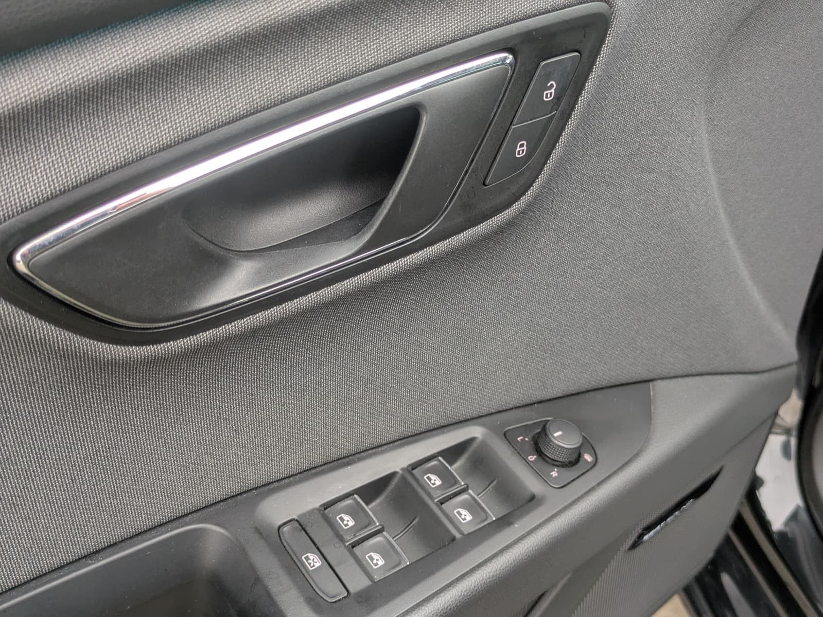 Fahrzeugabbildung SEAT Leon 1.4 TSI Xcellence LED*TEMP*PDC*APP*SOUND