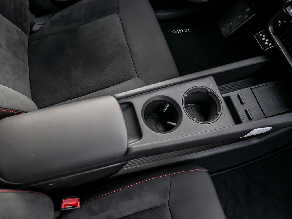 Hyundai IONIQ 3 – Bild 8