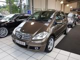 Mercedes-Benz A 180 AVANTGARDE PTS KIMA SHZ NEBEL TEILLEDER - gebrauchte Mercedes-Benz A 180 aus dem Jahr 2011